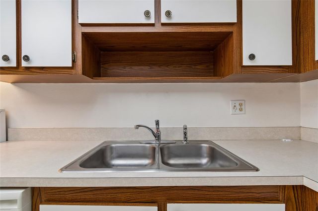 3280 37TH WAY S B, St Petersburg, FL 33711