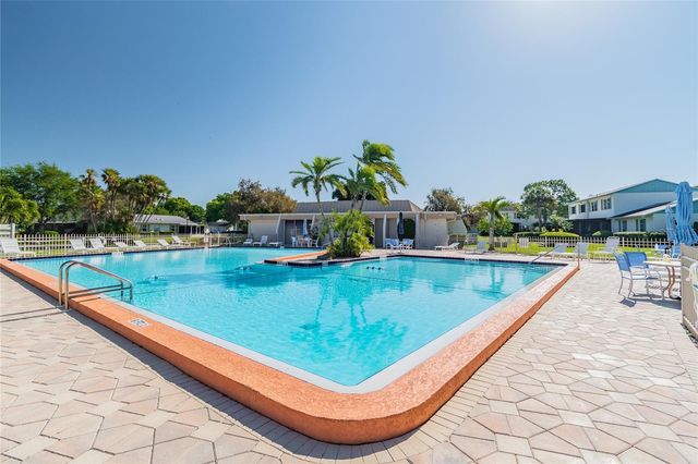 3280 37TH WAY S B, St Petersburg, FL 33711