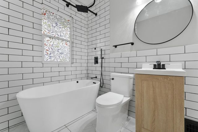 921 4th Street N, Fargo, ND 58102