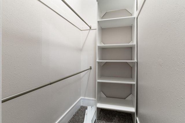 921 4th Street N, Fargo, ND 58102