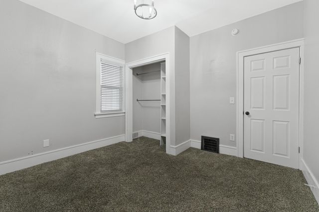 921 4th Street N, Fargo, ND 58102