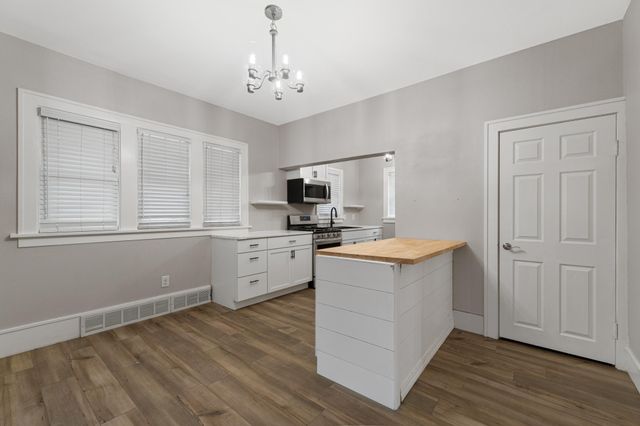 921 4th Street N, Fargo, ND 58102