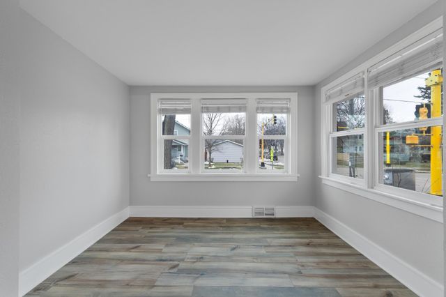 921 4th Street N, Fargo, ND 58102