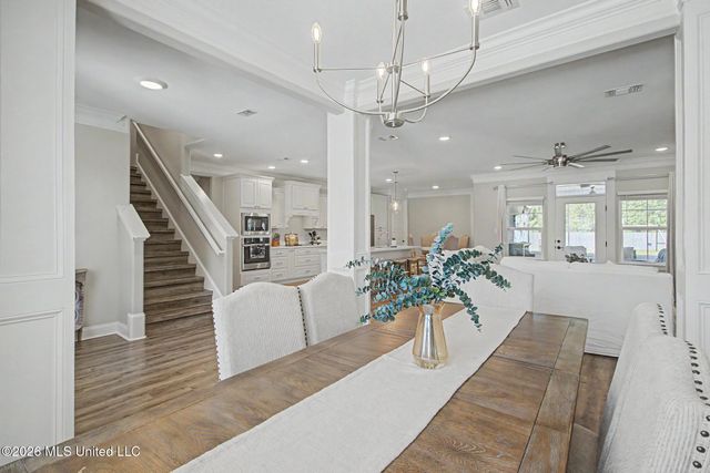 6812 Enclave Lane, Ocean Springs, MS 39564