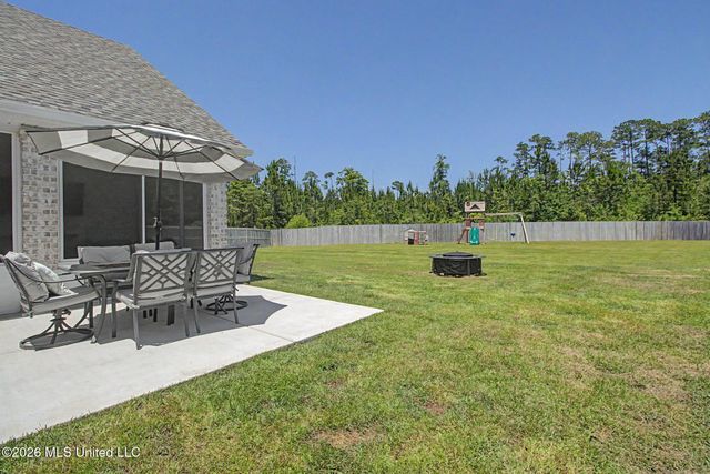 6812 Enclave Lane, Ocean Springs, MS 39564
