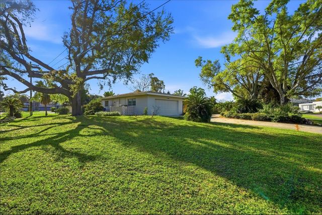 3391 WALNUT STREET NE, St Petersburg, FL 33704