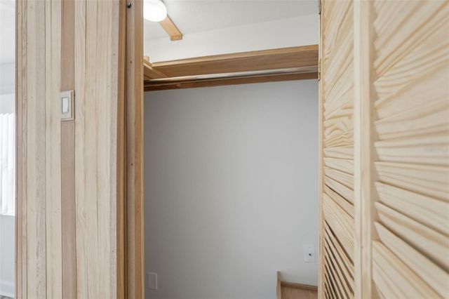 3391 WALNUT STREET NE, St Petersburg, FL 33704