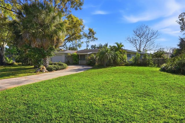 3391 WALNUT STREET NE, St Petersburg, FL 33704