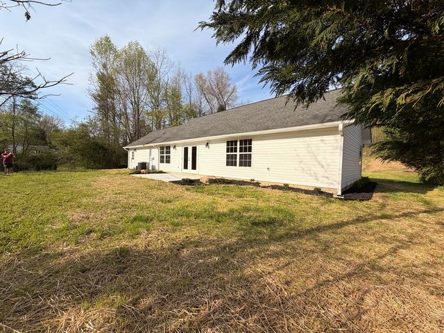 4333 Ada Street, Blue Ridge, GA 30513