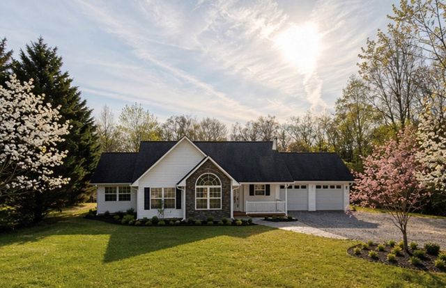 4333 Ada Street, Blue Ridge, GA 30513