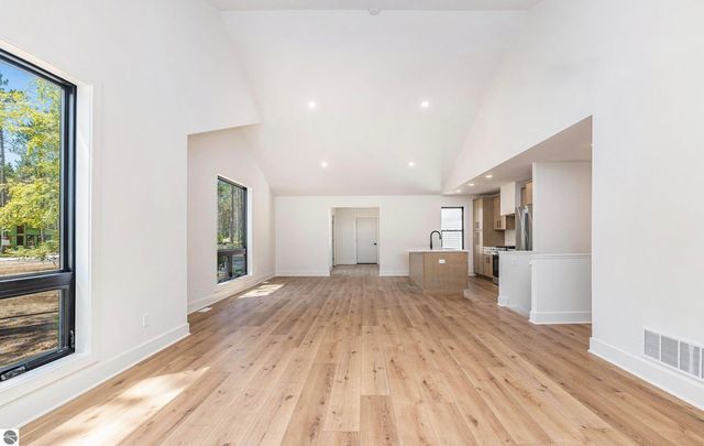 1689 Cascade Trail, Traverse City, MI 49685