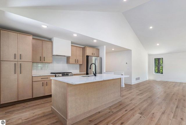 1689 Cascade Trail, Traverse City, MI 49685