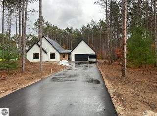 1689 Cascade Trail, Traverse City, MI 49685