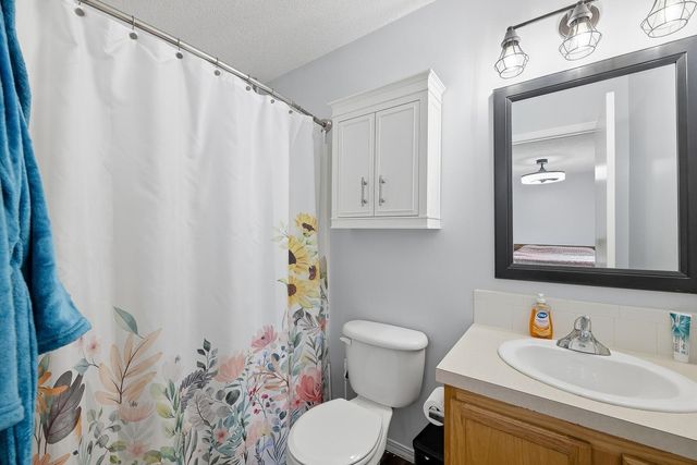 10509 W Yosemite, Wichita, KS 67215