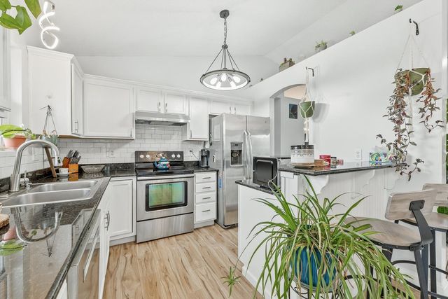 10509 W Yosemite, Wichita, KS 67215