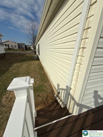 636 San Simeon Place, Forks Twp, PA 18040