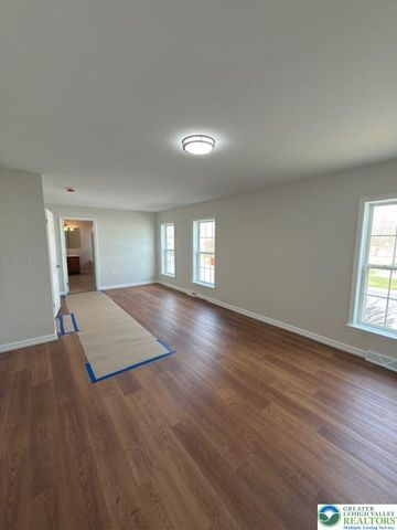 636 San Simeon Place, Forks Twp, PA 18040