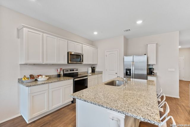 449 Ida Loop, Seguin, TX 78155