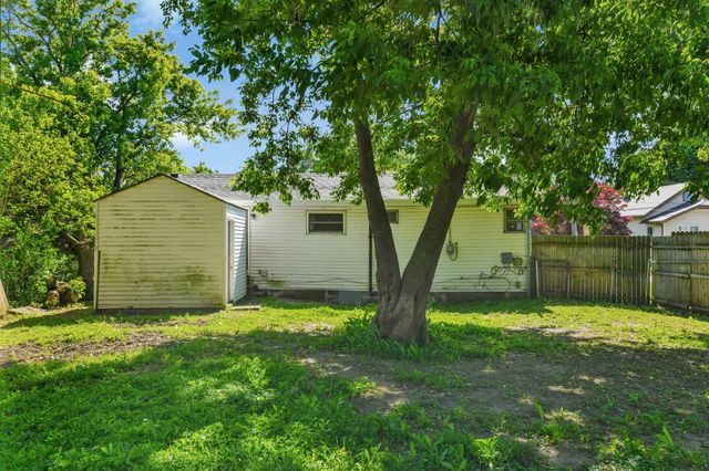 2621 PEBBLE Drive, Erie, PA 16508