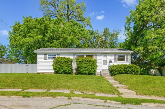 2621 PEBBLE Drive, Erie, PA 16508