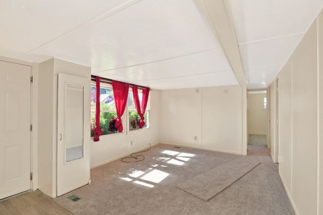 2621 PEBBLE Drive, Erie, PA 16508