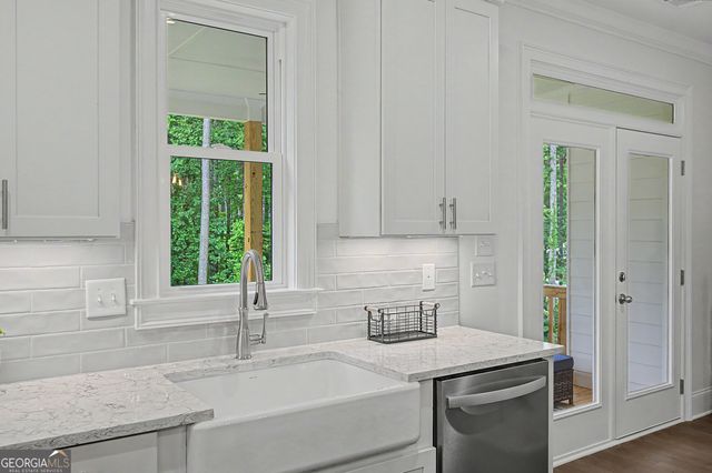 5893 Ford Rd, Acworth, GA 30101