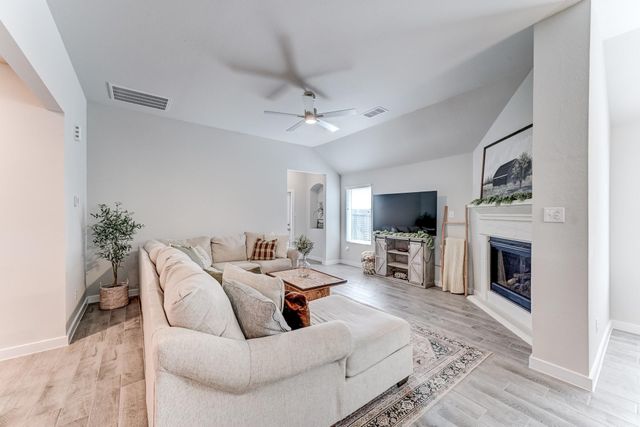 626 Urban Way, Rosharon, TX 77583