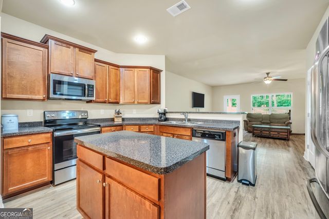 1002 Yorkshire Drive, Griffin, GA 30223