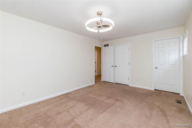 2723 Grayson Street, Ferndale, MI 48220