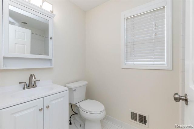 2723 Grayson Street, Ferndale, MI 48220
