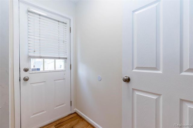 2723 Grayson Street, Ferndale, MI 48220