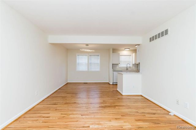 2723 Grayson Street, Ferndale, MI 48220