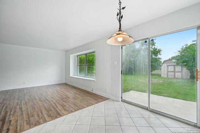3703 Charles Conrad, Kirby, TX 78219