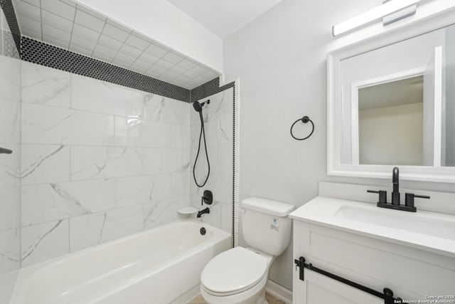 3703 Charles Conrad, Kirby, TX 78219