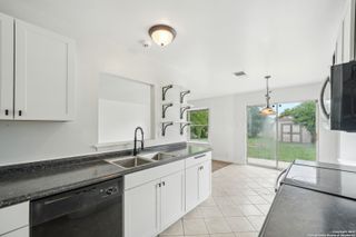 3703 Charles Conrad, Kirby, TX 78219