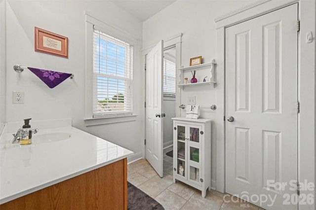 119 E Decatur Avenue, Mooresville, NC 28117
