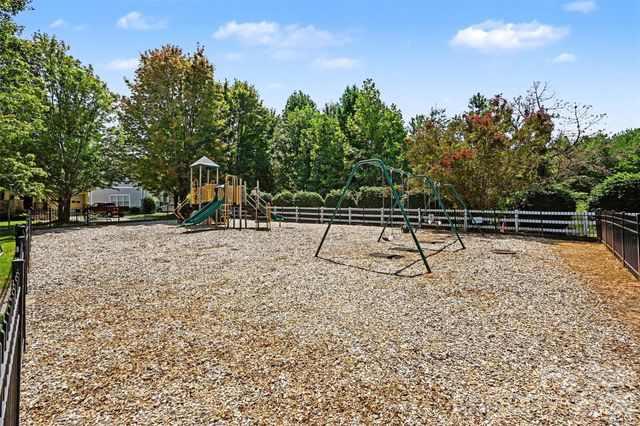 119 E Decatur Avenue, Mooresville, NC 28117