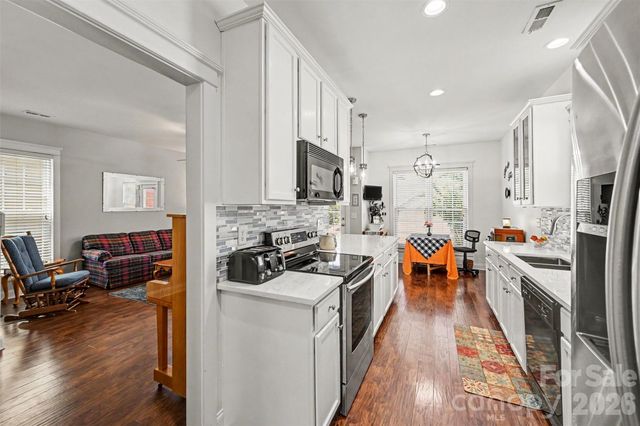 119 E Decatur Avenue, Mooresville, NC 28117