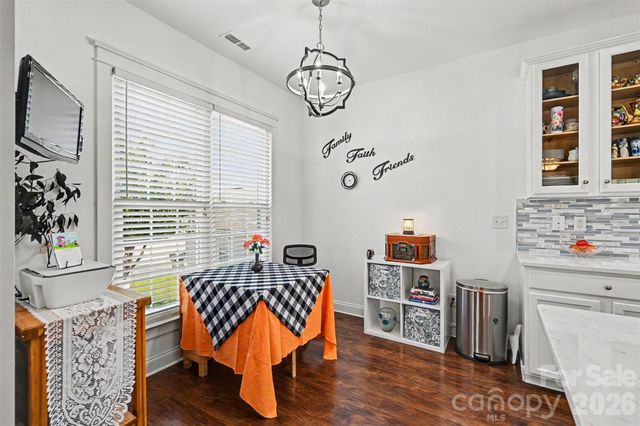 119 E Decatur Avenue, Mooresville, NC 28117