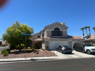 6105 Flaming Arrow Road, North Las Vegas, NV 89031