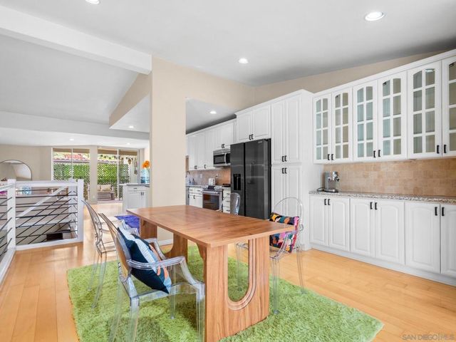 2400 Altisma Way B, Carlsbad, CA 92009