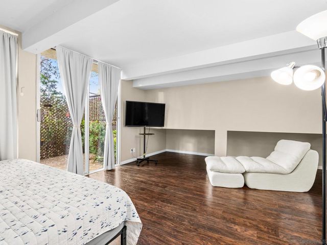 2400 Altisma Way B, Carlsbad, CA 92009