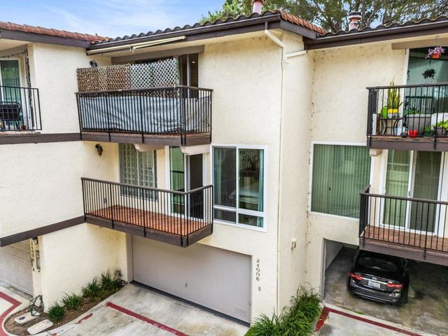 2400 Altisma Way B, Carlsbad, CA 92009