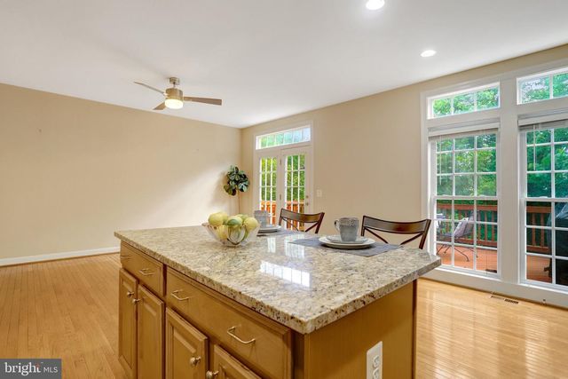 4694 HELEN WINTER TER, Alexandria, VA 22312
