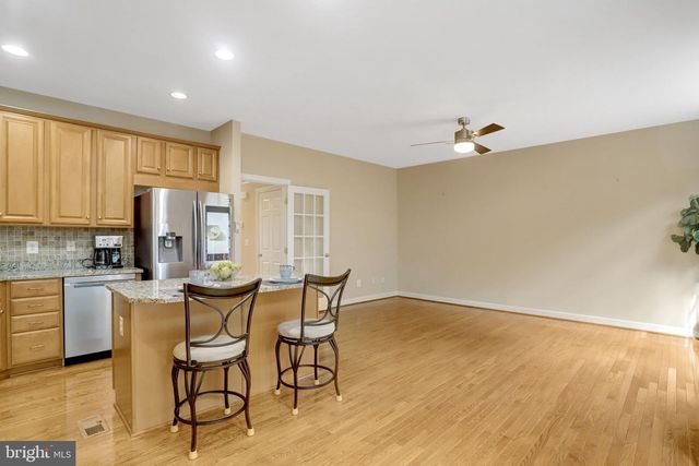 4694 HELEN WINTER TER, Alexandria, VA 22312