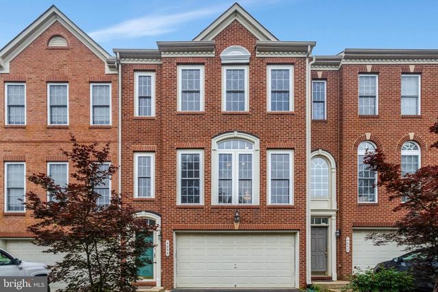 4694 HELEN WINTER TER, Alexandria, VA 22312