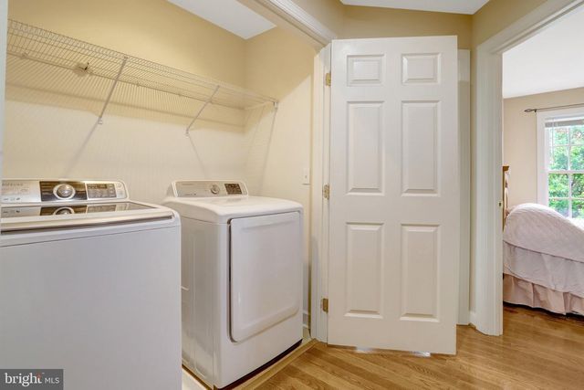 4694 HELEN WINTER TER, Alexandria, VA 22312