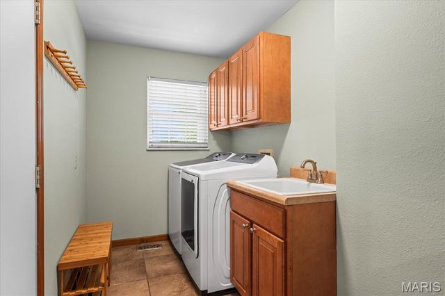 4301 Woodfield Place, Belleville, IL 62226