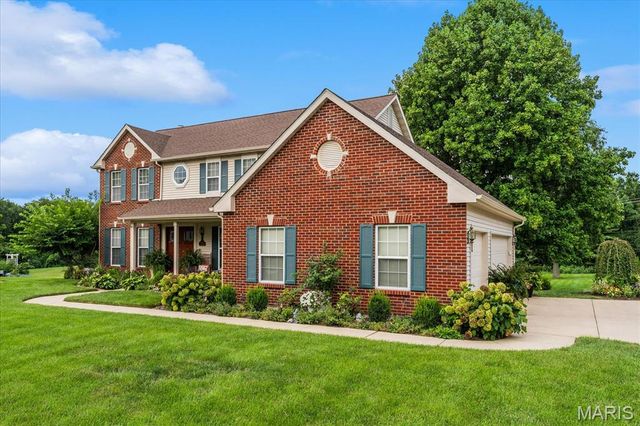 4301 Woodfield Place, Belleville, IL 62226