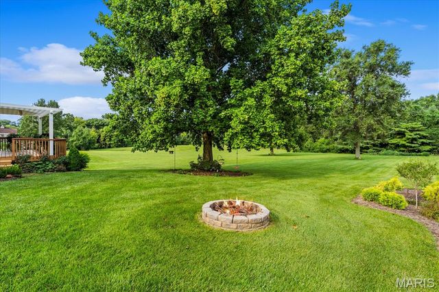 4301 Woodfield Place, Belleville, IL 62226
